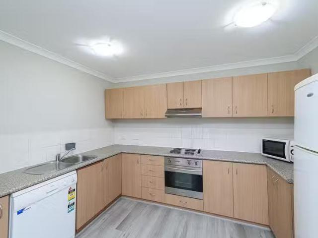 Apartment for rent in Cockburn, Western Australia