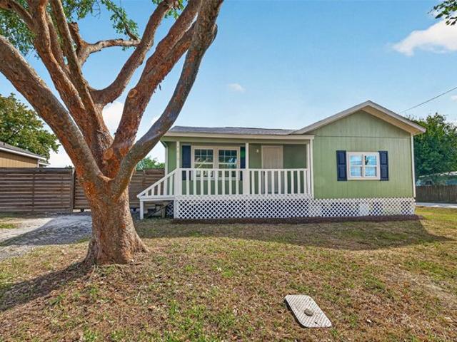 House for sale in Bacliff, Texas