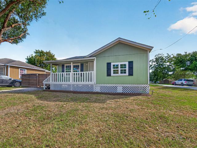 House for sale in Bacliff, Texas