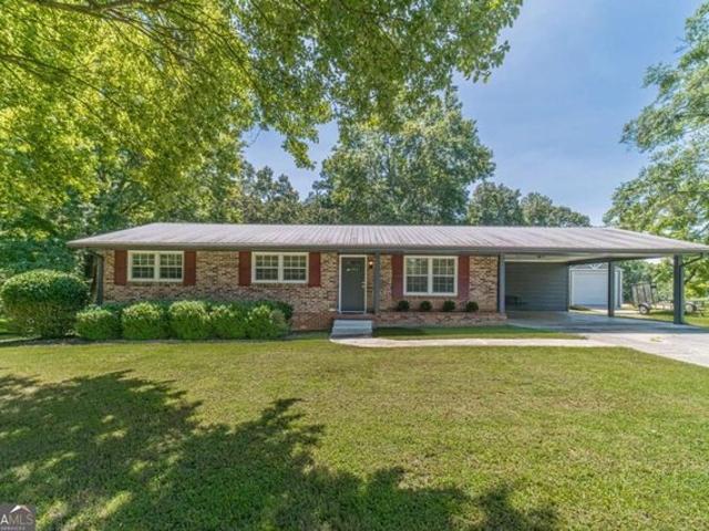 House for sale in Oakwood, Georgia