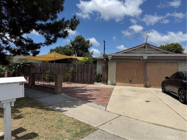 House for sale in Santa Ana, California