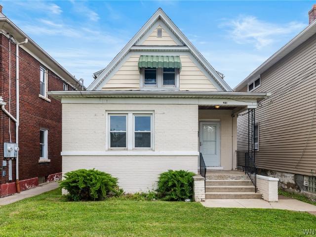 House for sale in Niagara, New York