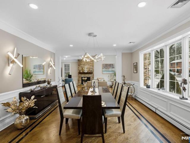 House for sale in Paramus, New Jersey