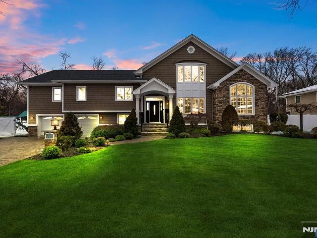 House for sale in Paramus, New Jersey