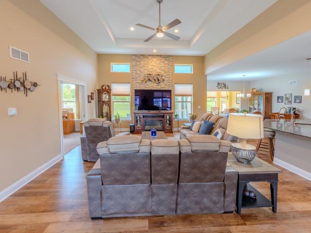 House for sale in Hampshire, Kane County
