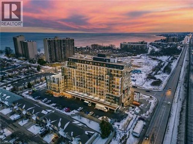 Condo for sale in Ancaster, Ontario