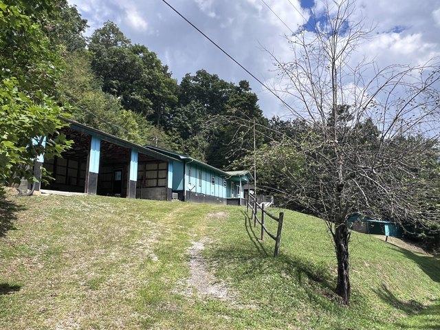 House for sale in Pineville, Kentucky