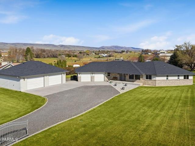 House for sale in Yakima, Washington