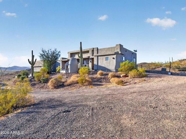 House for sale in New River, Arizona