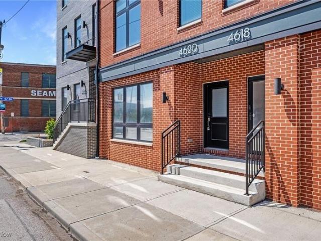 Townhouse for sale in Cleveland