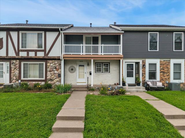 Townhouse for sale in Davenport, Iowa