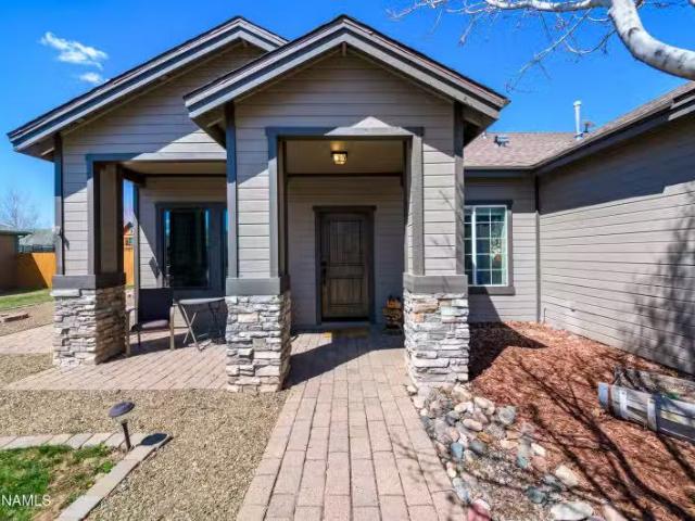 House for sale in Flagstaff