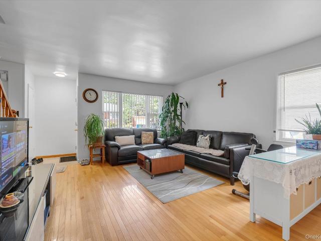 House for sale in Oakland Gardens, New York