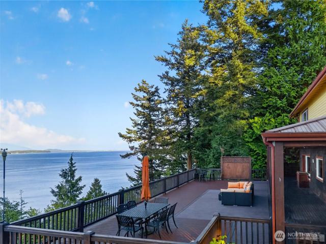 House for sale in Washington
