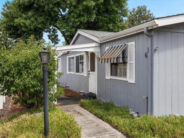 House for sale in Oregonia