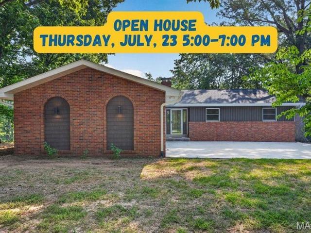 House for sale in Highland, Illinois