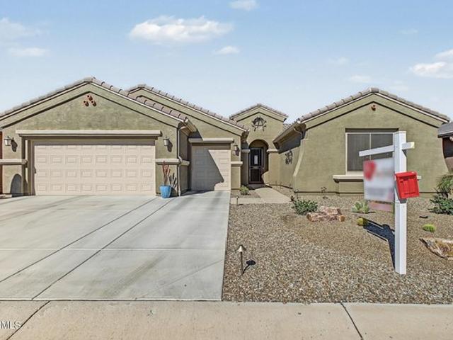 House for sale in Eloy, Pinal County