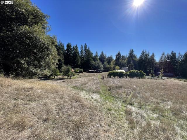 House for sale in Myrtle Point, Oregon