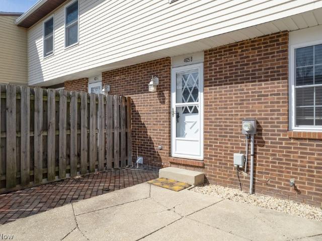 Condo for sale in Summit, Ohio