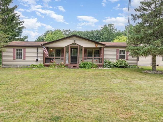 House for sale in Hemlock