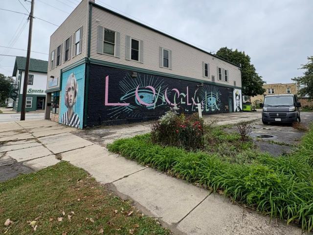 Commercial for sale in Central Business District, Kenosha