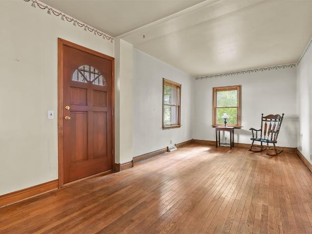 House for sale in Schoolcraft