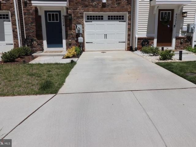 Townhouse for sale in Virginia