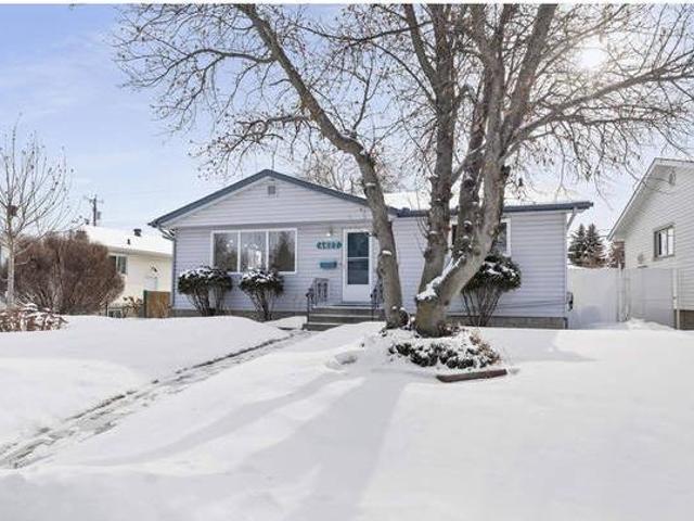 House for sale in Edmonton