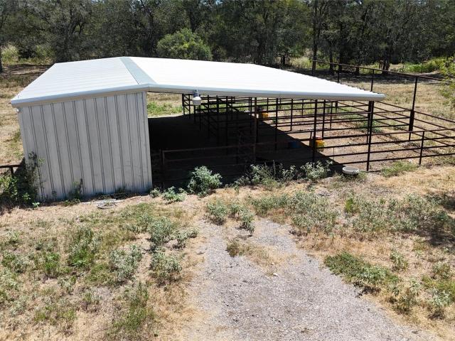 Property for rent in Luling, Texas