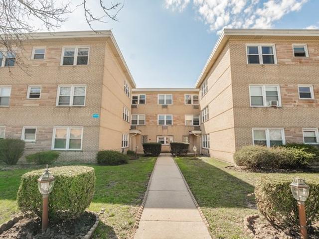 Condo for sale in Skokie, Illinois