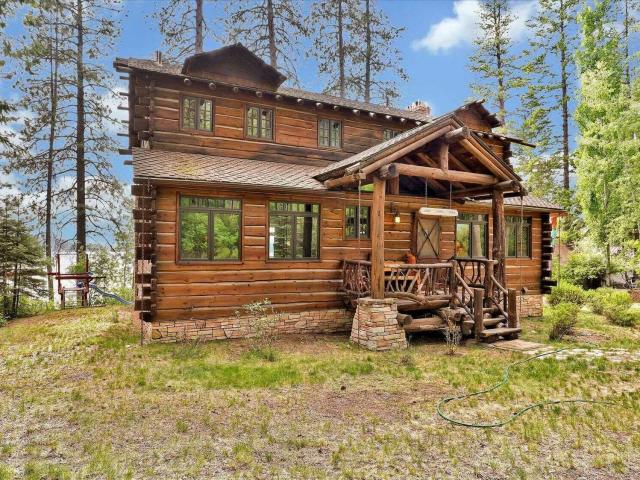 House for sale in Loon Lake