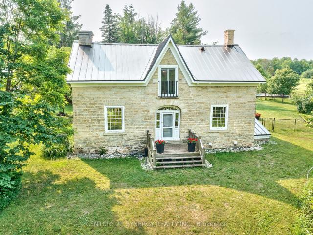 Cabin for sale in Tay Valley, Ontario