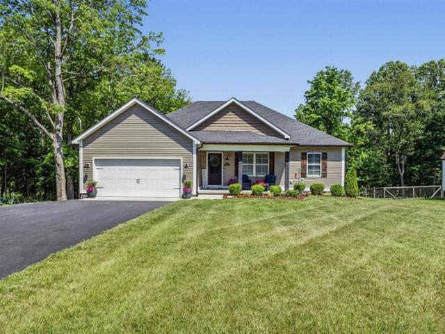 House for sale in Adolphus, Kentucky