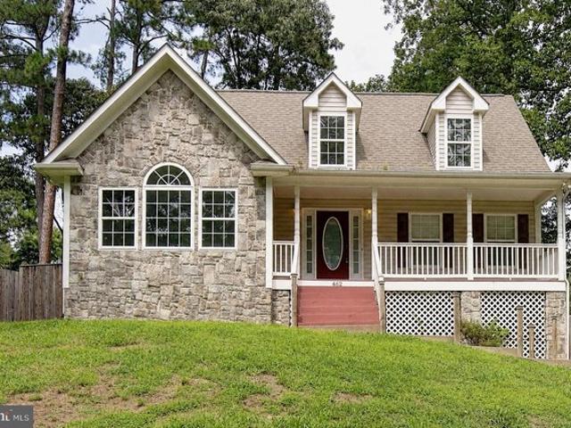 House for sale in Lusby, Maryland