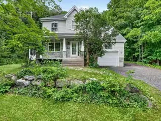 House for rent in Prévost, Laurentides