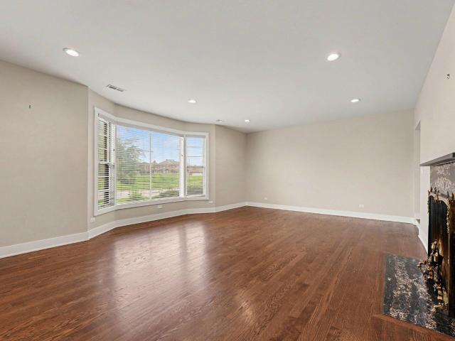 House for sale in Ambridge Mann, Gary