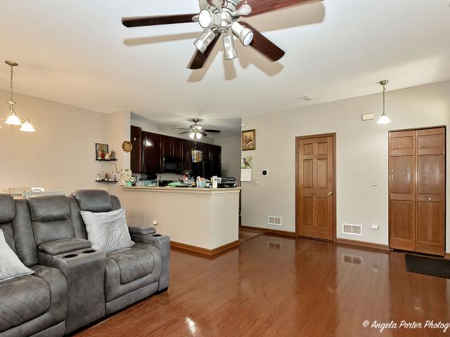 Townhouse for sale in Round Lake