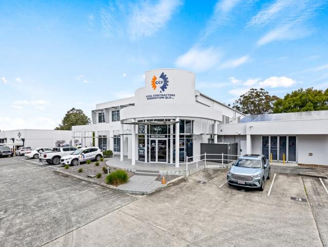 Office for rent in Toombul, Queensland
