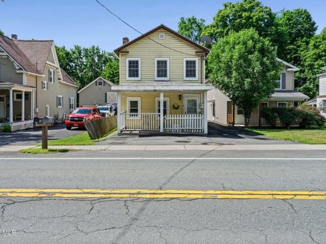 House for sale in Guilderland, New York