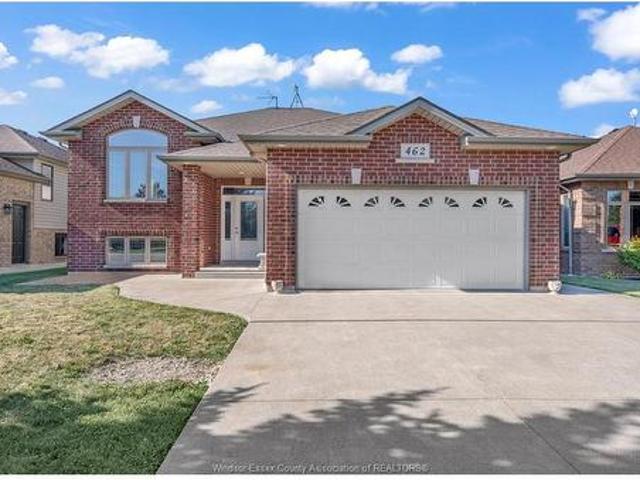 House for sale in Amherstburg, Ontario
