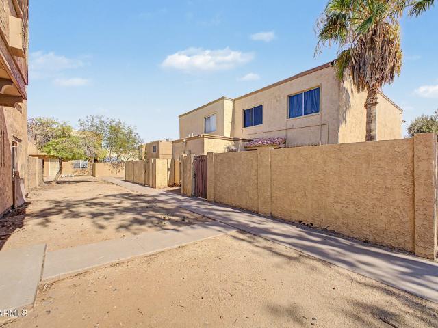 Townhouse for sale in Hallcraft Villas, Phoenix