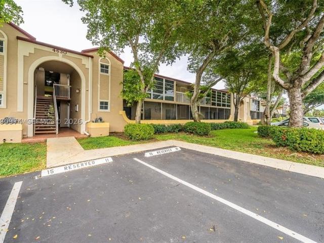 Condo for sale in Doral, Florida