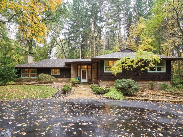 House for sale in Harmony Hills, Bath Township