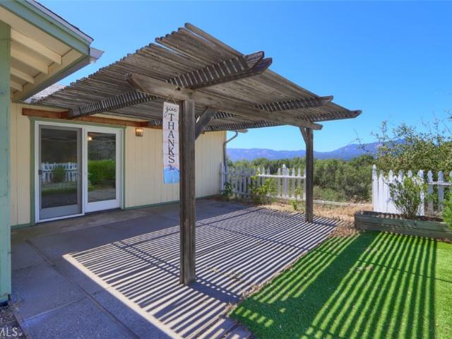 House for sale in Oakhurst, California