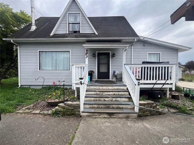 House for sale in Enumclaw, Washington