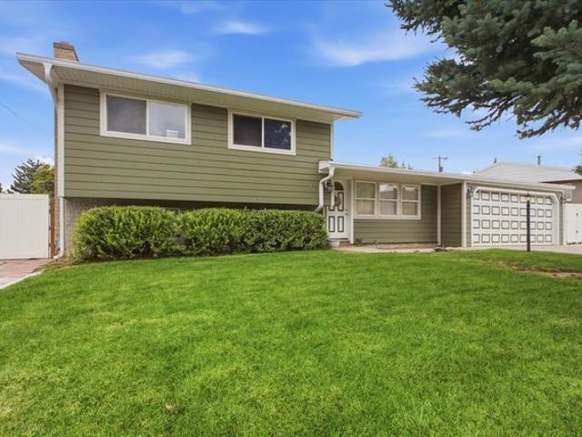 House for sale in West Valley City, Utah
