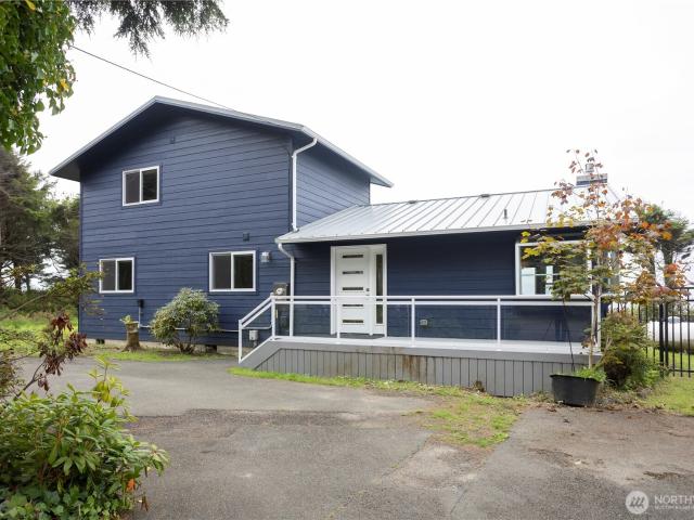 House for sale in Moclips, Washington
