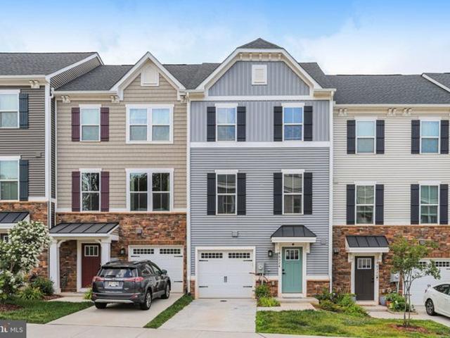 Townhouse for sale in Virginia