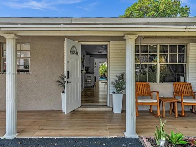 House for sale in Dania, Florida