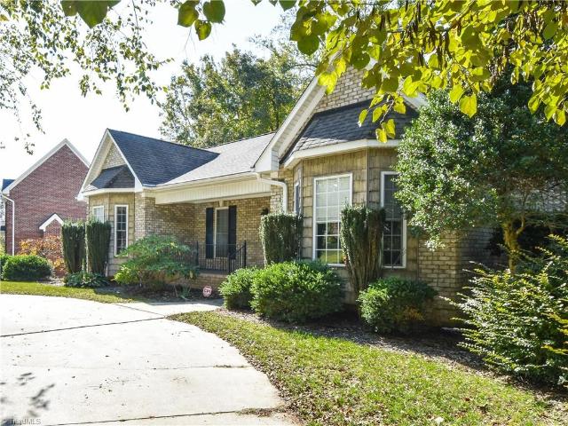 House for sale in Grandview Crossing, Winston-Salem
